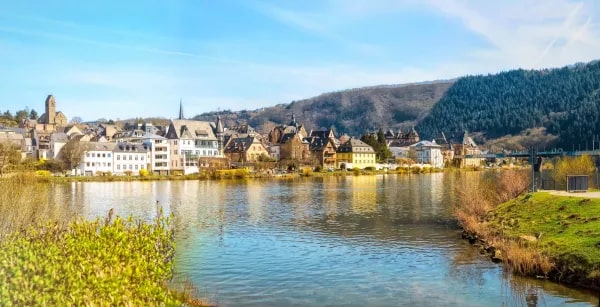 CRUCERO MOSELA TRABEN TRARBACH ALEMANIA RIN CRUCEROS MOSELLE RIVER CRUISES RIVER CRUISES MOSEL FLUSSKREUZFAHRT #MoselleCruises #CrucerosMosela #CrucerosFluviales #RiverCruises